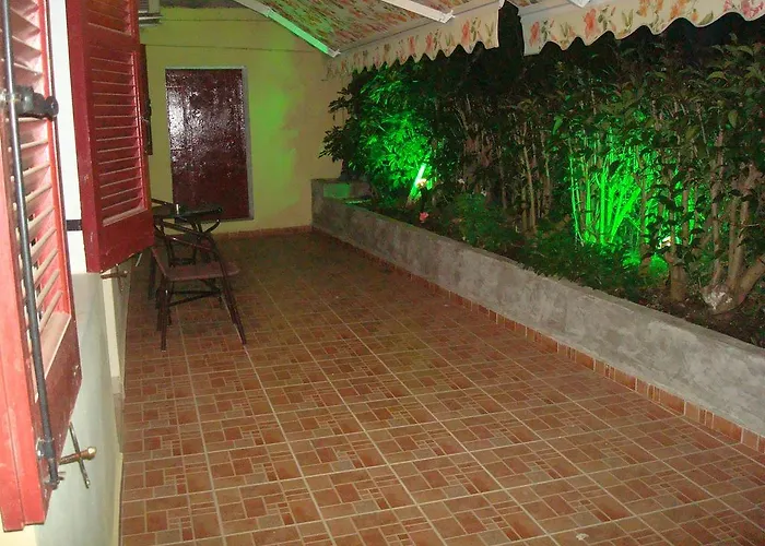 To Agridi * Tsoukaladhes