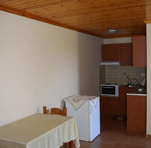 To Agridi * Tsoukaladhes