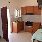 To Agridi Tsoukaládhes