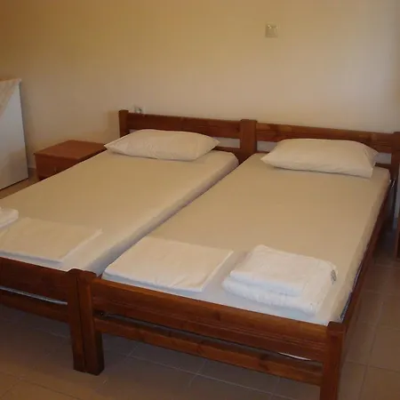 Apartamento To Agridi