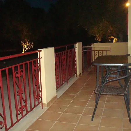 Apartamento To Agridi *