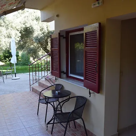To Agridi Apartamento Tsoukaládhes